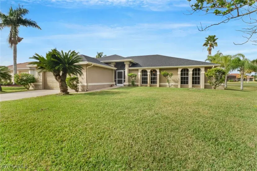 Picture of 11538 Royal Tee Cir, Cape Coral FL 33991
