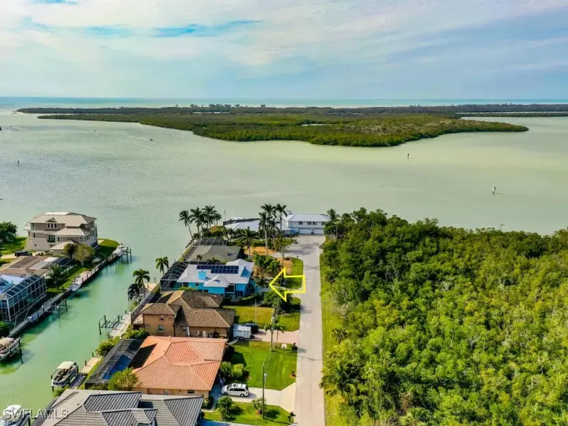 Picture of 408 Antigua St, Naples FL 34113
