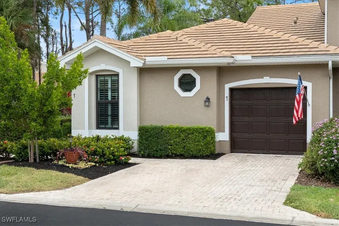 Picture of 7590 Meadow Lakes Dr 3201, Naples, FL 34104