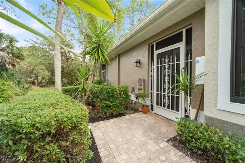 Picture of 7590 Meadow Lakes Dr 3201, Naples FL 34104