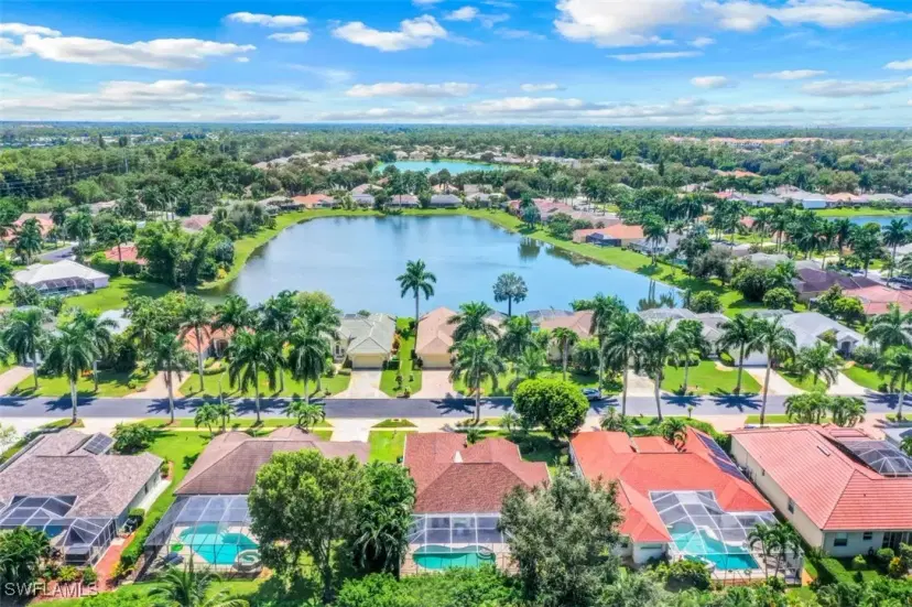 Picture of 2023 Terrazzo Ln, Naples FL 34104