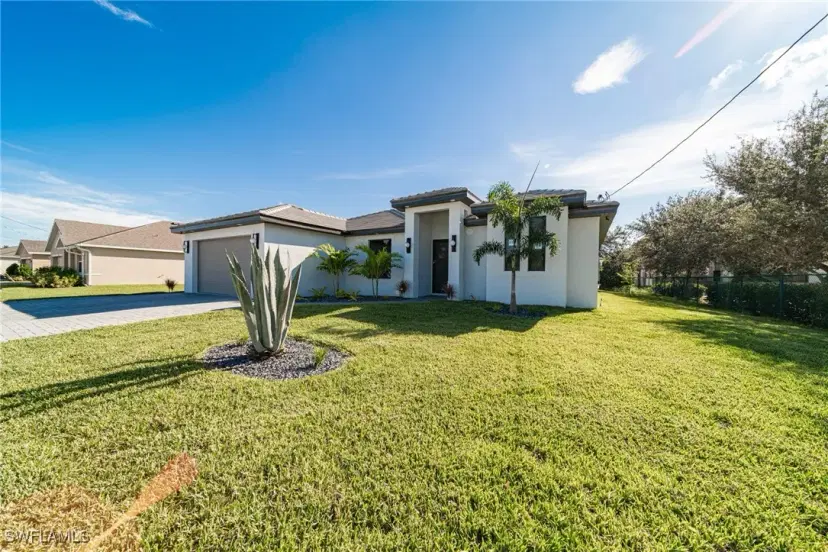 Picture of 3405 Oasis Blvd, Cape Coral FL 33914