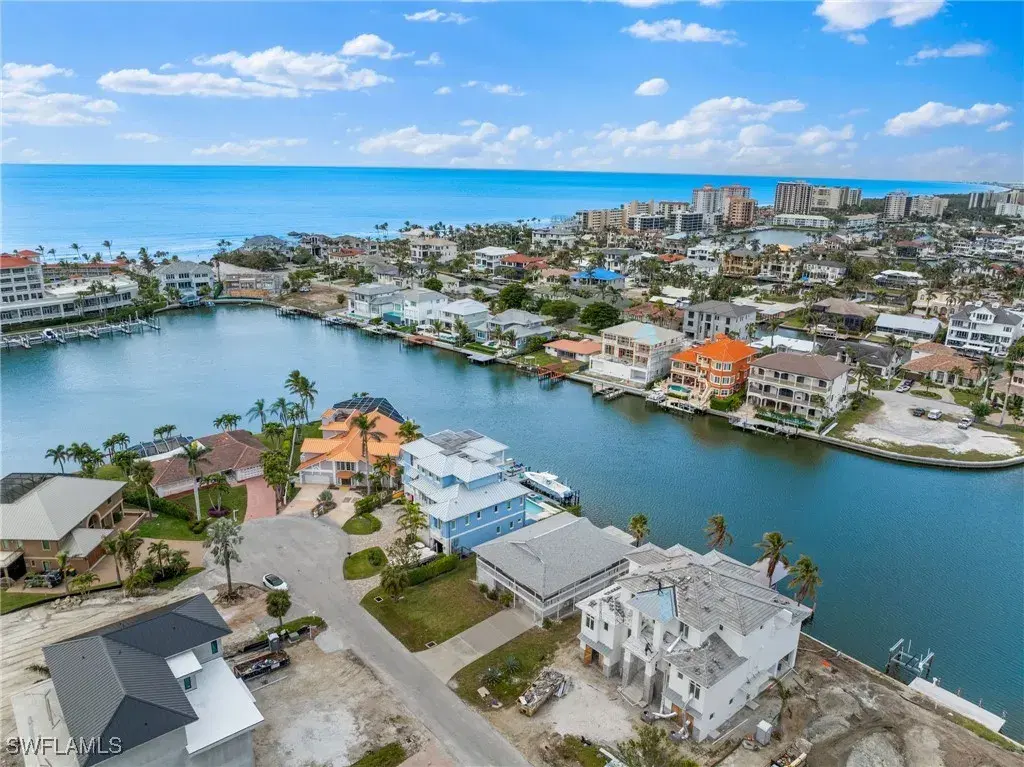 Picture of 259 Trade Winds Ave, Naples, FL 34108