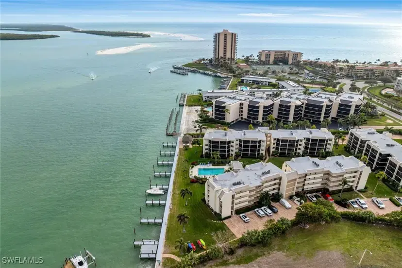 Picture of 933 Collier Ct C402, Marco Island FL 34145