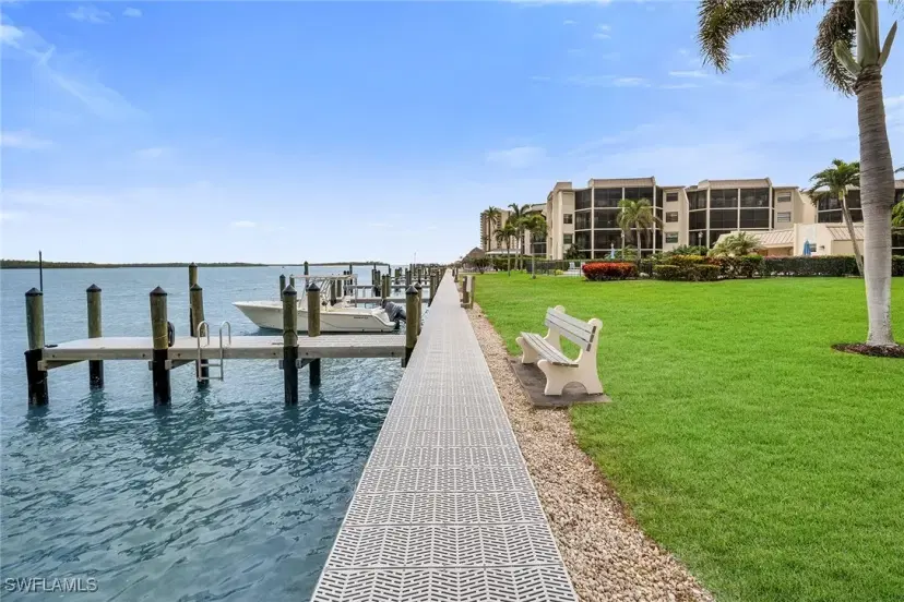 Picture of 933 Collier Ct C402, Marco Island FL 34145