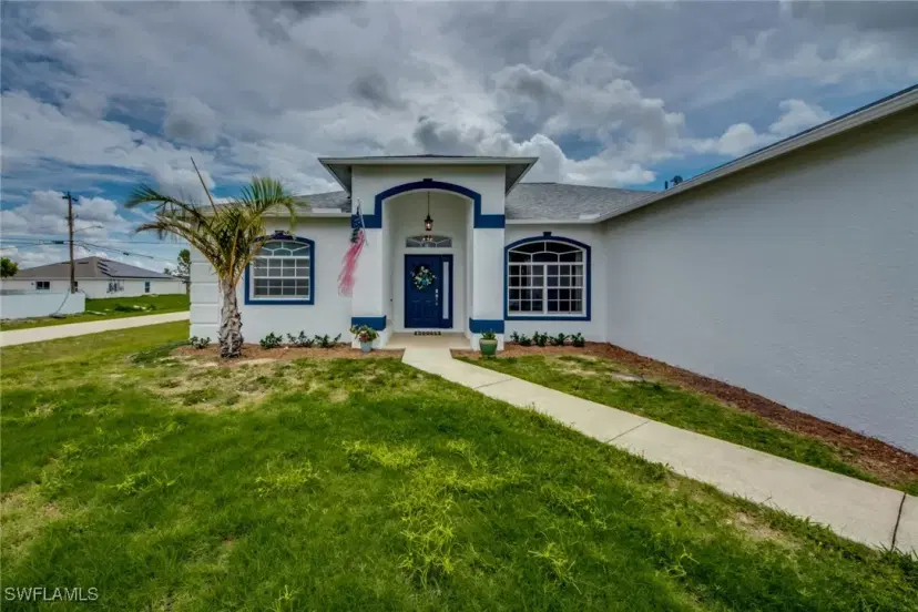 Picture of 1313 NE 6Th Pl, Cape Coral FL 33909