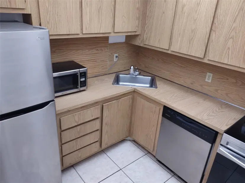 Picture of 1470 NE 123Rd St A512, Miami FL 33161
