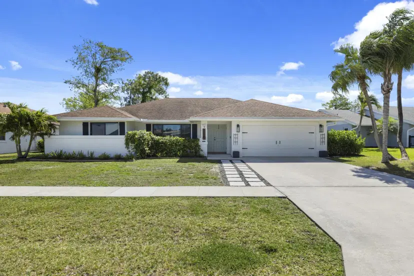 Picture of 822 Azure Avenue, Wellington FL 33414