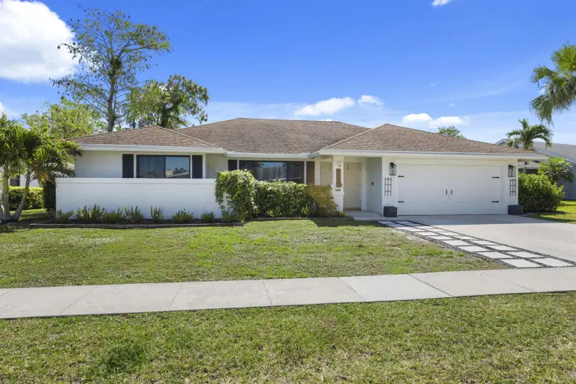 Picture of 822 Azure Avenue, Wellington FL 33414