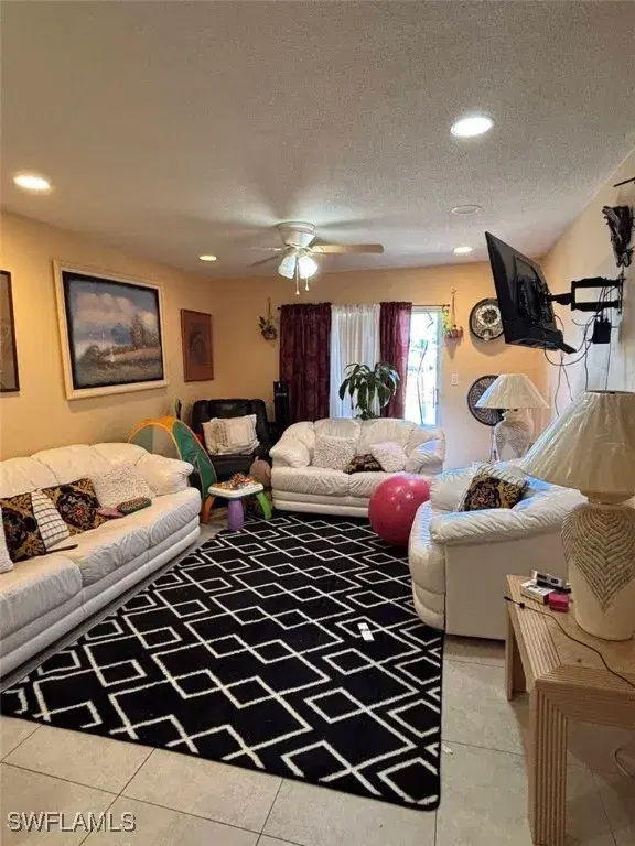 Picture of 704 Joel Blvd, Lehigh Acres FL 33936