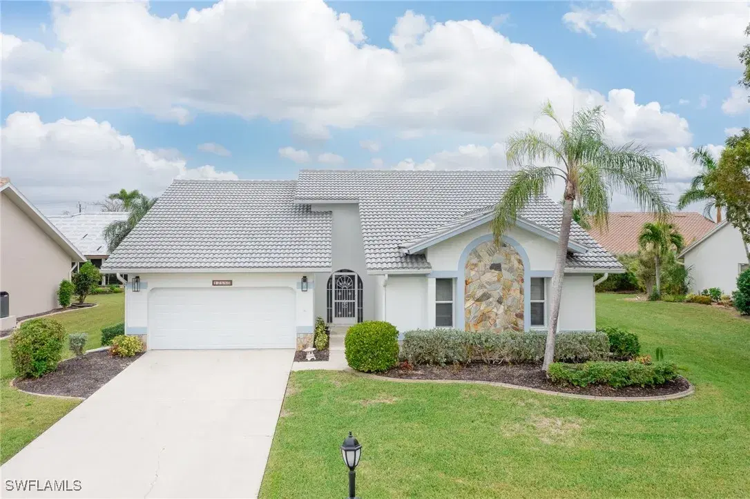 Picture of 12880 Kelly Bay Ct, Fort Myers, FL 33908