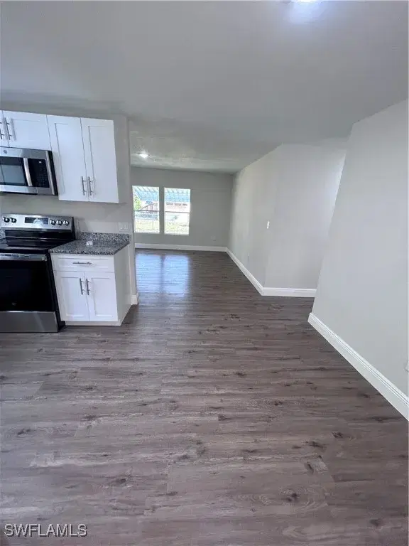 Picture of 597 Pinewood Dr, Labelle FL 33935