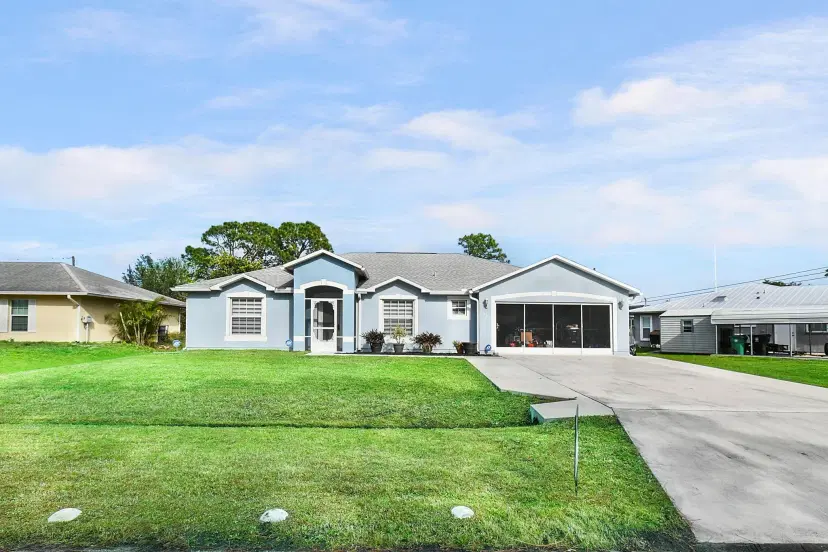 Picture of 1973 SW Sylvester Ln, Port St Lucie FL 34984