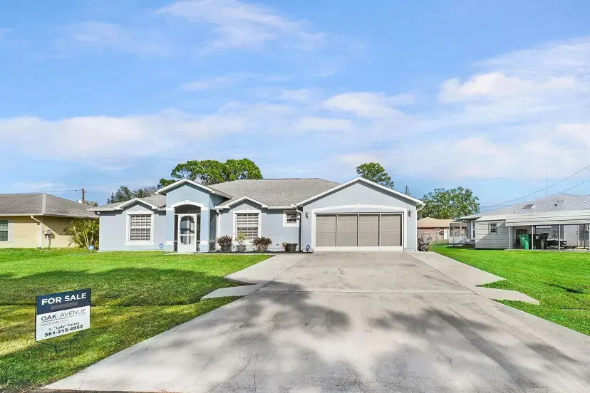 Picture of 1973 SW Sylvester Ln, Port St Lucie FL 34984