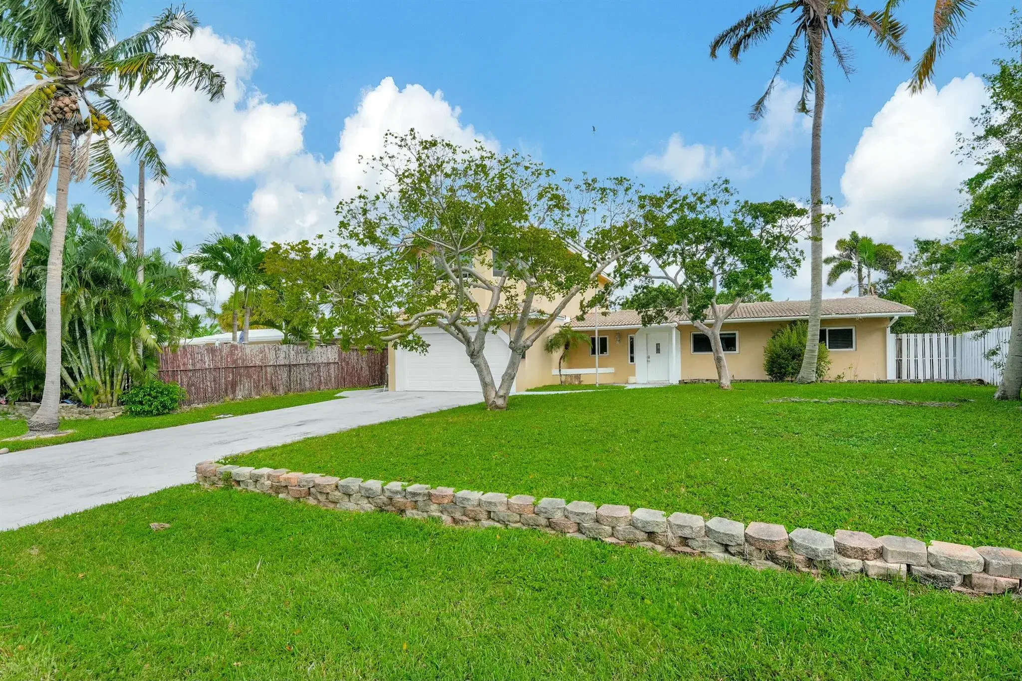 Picture of 1300 NE 26 Avenue, Pompano Beach, FL 33062