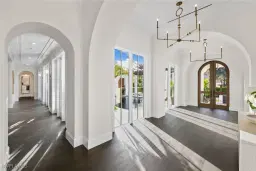 Picture of 330 Hawser Ln, Naples, FL 34102