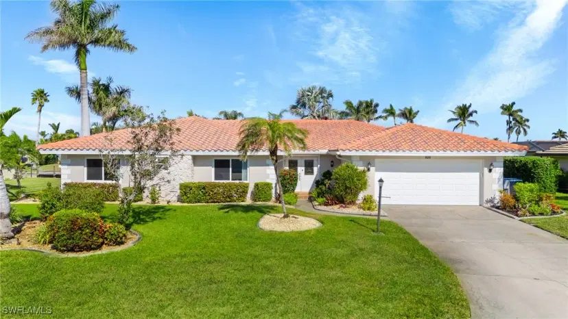 Picture of 1011 S Town And River Dr, Fort Myers FL 33919