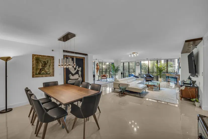 Picture of 7572 Regency Lake Drive 402, Boca Raton FL 33433