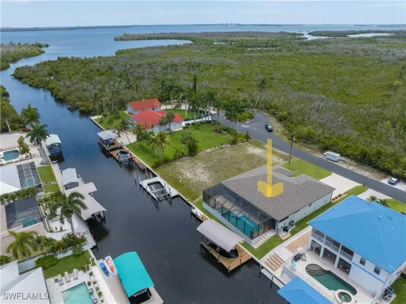 Picture of 3262 Pinetree Dr, St. James City FL 33956