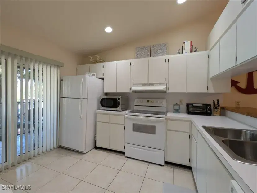 Picture of 4080 Looking Glass Ln 2908, Naples FL 34112
