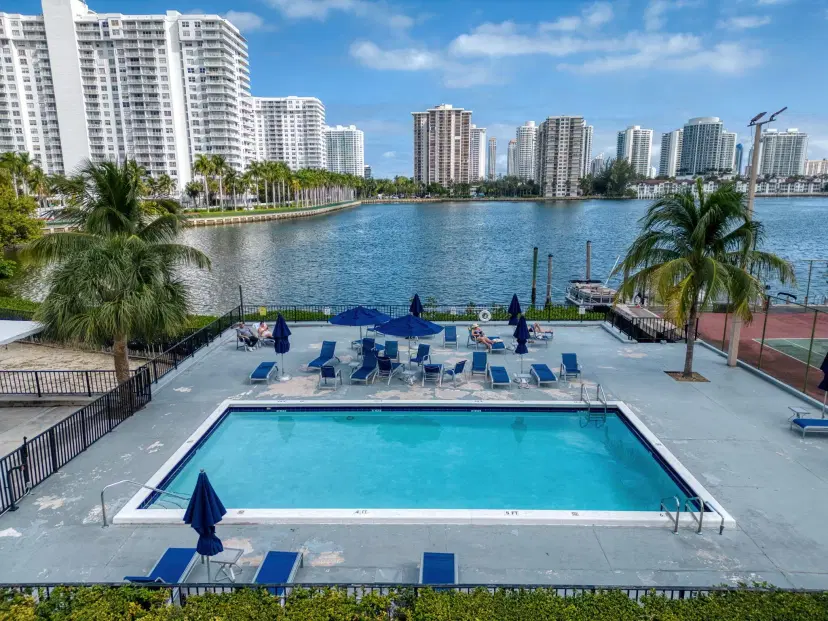 Picture of 2780 NE 183Rd Street 209, Aventura FL 33160