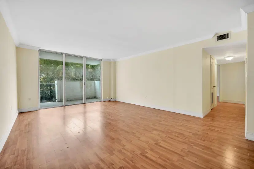 Picture of 2780 NE 183Rd Street 209, Aventura FL 33160