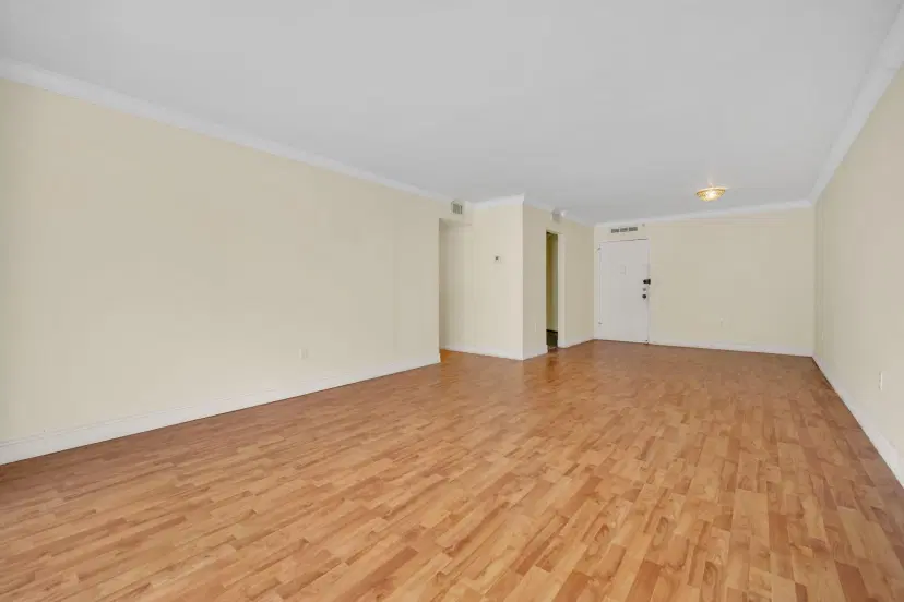 Picture of 2780 NE 183Rd Street 209, Aventura FL 33160