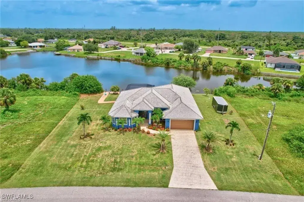 Picture of 2151 NE 20Th Ln, Cape Coral, FL 33909