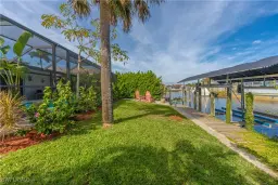 Picture of 2080 E Tobago Cir, Fort Myers, FL 33905
