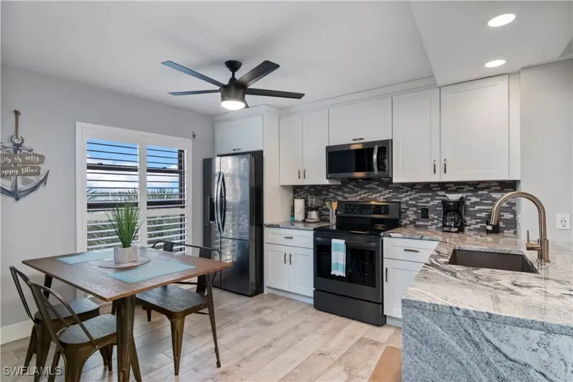Picture of 1085 Bald Eagle Dr B305, Marco Island FL 34145