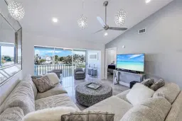 Picture of 10684 Gulf Shore Dr B-302, Naples, FL 34108