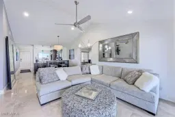 Picture of 10684 Gulf Shore Dr B-302, Naples, FL 34108