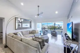 Picture of 10684 Gulf Shore Dr B-302, Naples, FL 34108