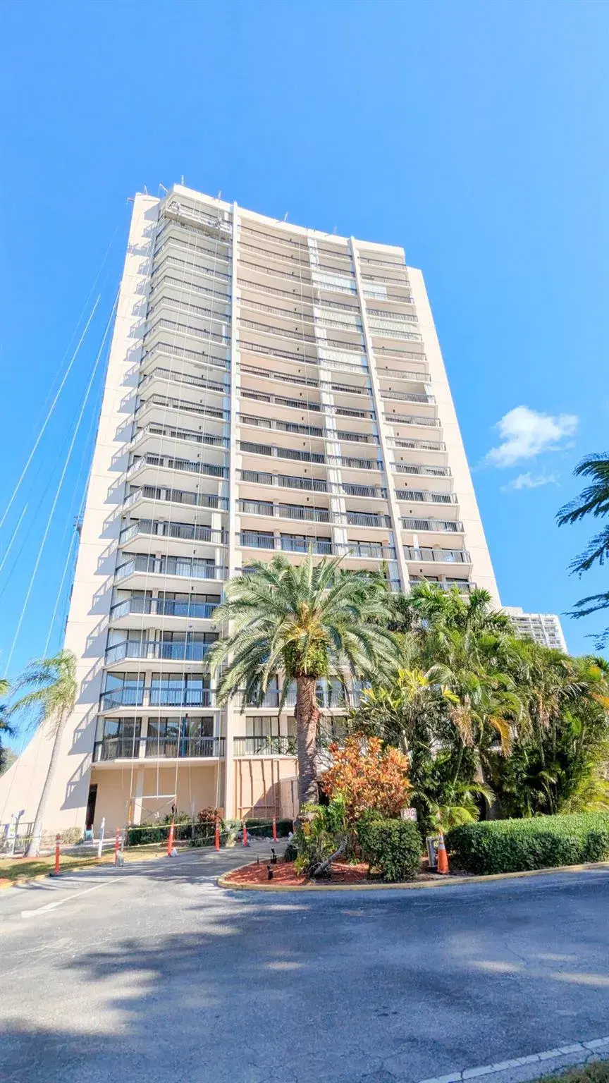 Picture of 2425 Presidential 805 Way 805, West Palm Beach, FL 33401