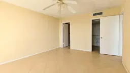 Picture of 2425 Presidential 805 Way 805, West Palm Beach, FL 33401