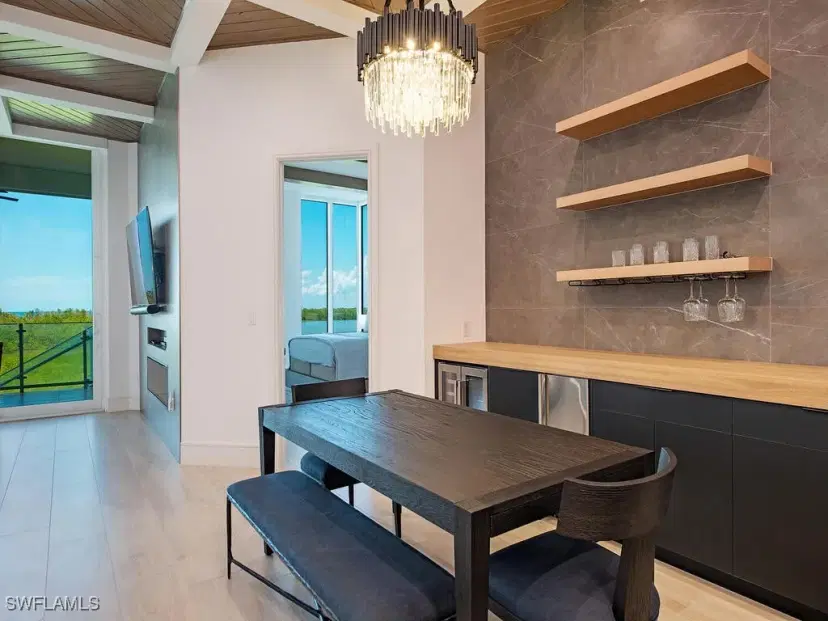 Picture of 60 Seagate Dr 305, Naples FL 34103