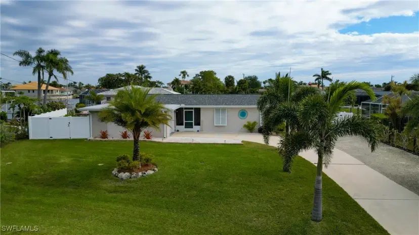 Picture of 2807 SE 18Th Ct, Cape Coral FL 33904