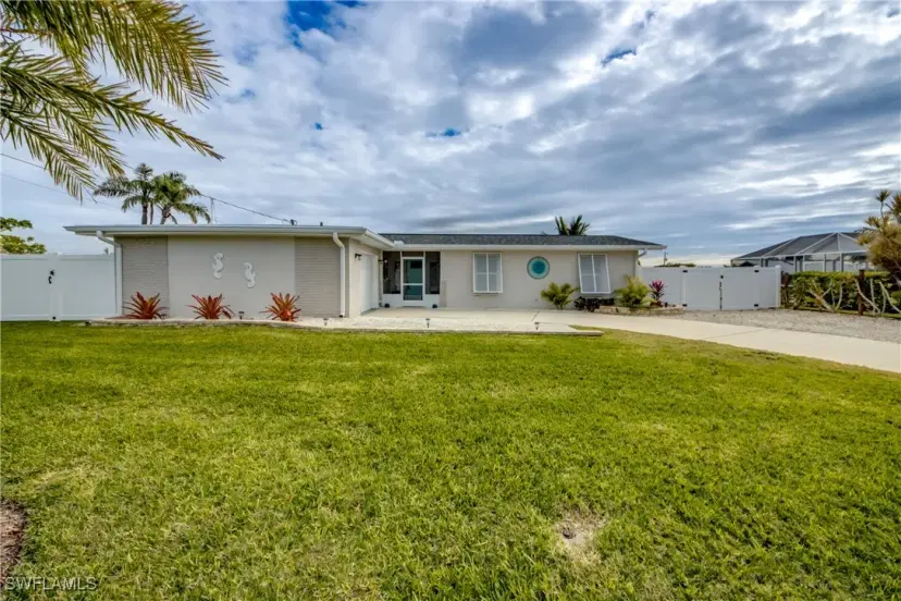 Picture of 2807 SE 18Th Ct, Cape Coral FL 33904