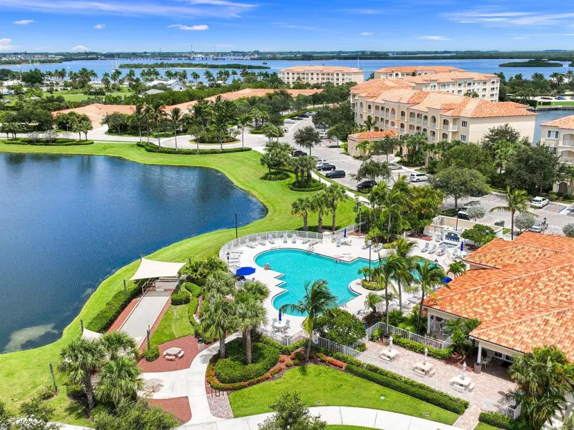 Picture of 29 Harbour Isle Drive 203, Fort Pierce FL 34949