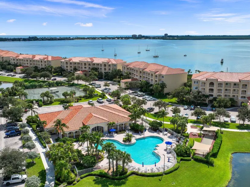 Picture of 29 Harbour Isle Drive 203, Fort Pierce FL 34949