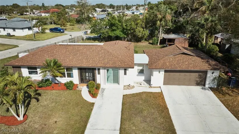 Picture of 2126 W Tobago Cir, Fort Myers FL 33905