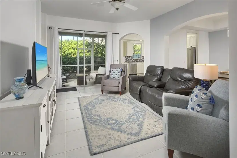 Picture of 1445 Mariposa Cir 102, Naples FL 34105