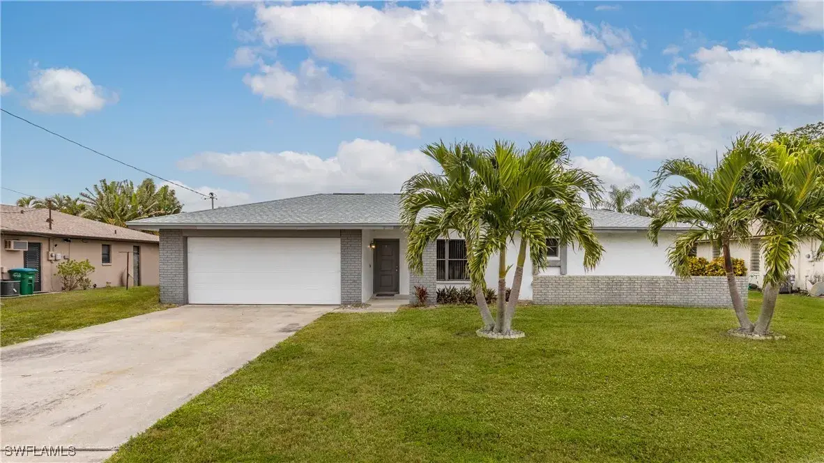 Picture of 1145 SE 19Th Ter, Cape Coral, FL 33990