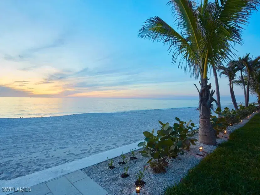 Picture of 1065 Gulf Shore Blvd N 301, Naples FL 34102