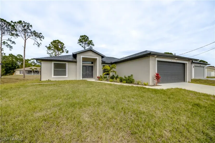 Picture of 4114 2Nd St Sw, Lehigh Acres FL 33976