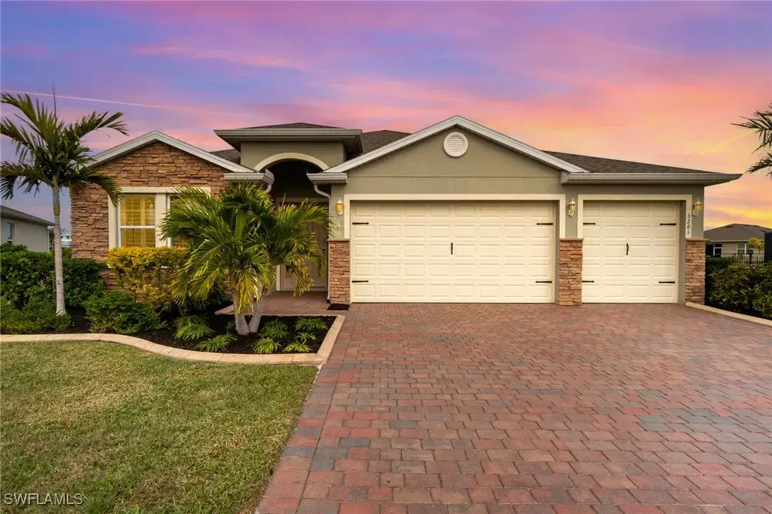 Picture of 3281 Baravaldo Cir, Cape Coral, FL 33909