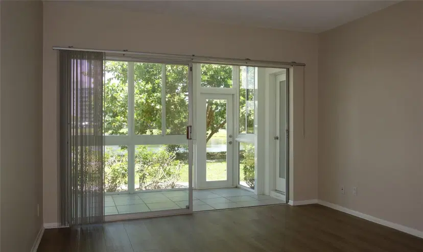 Picture of 2751 N Palm Aire Dr 105, Pompano Beach FL 33069