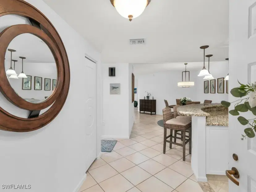 Picture of 961 Collier Ct 209, Marco Island FL 34145