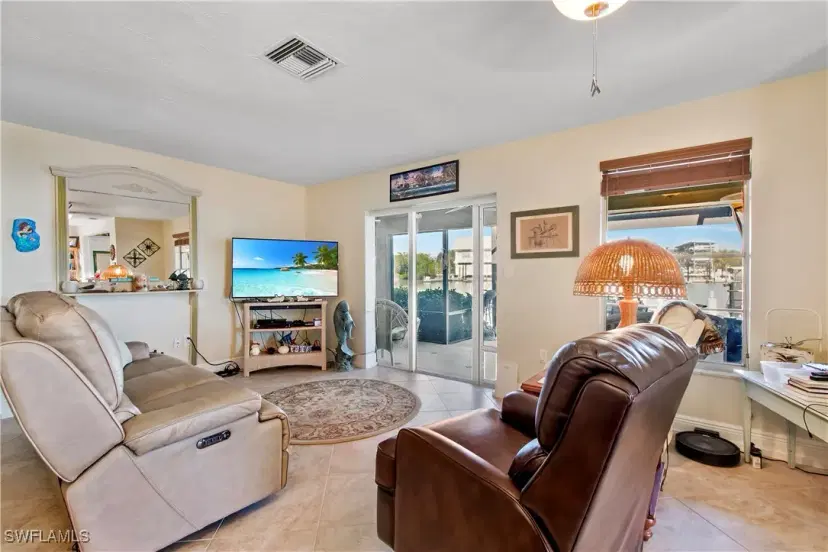 Picture of 125 Pago Pago Dr E, Naples FL 34113