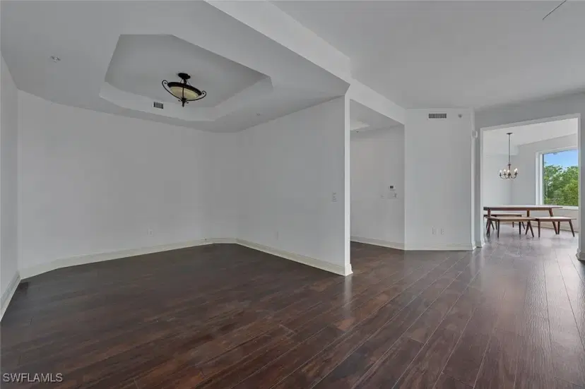 Picture of 445 Cove Tower Dr 304, Naples FL 34110